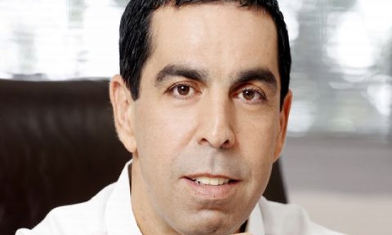מוטולה. הכנסות כפולות [צילום: אילן בסור]