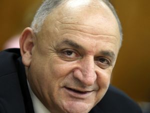 יצחק תשובה. ייפרד מהפניקס? [צילום: פלאש 90]
