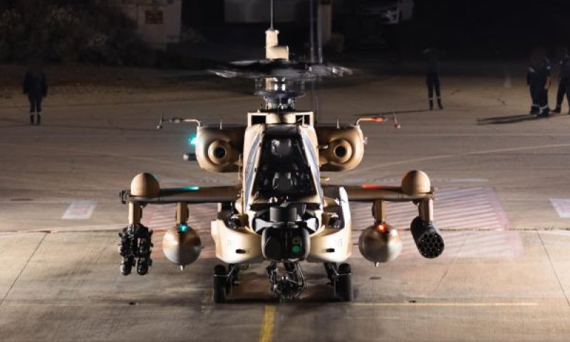 מסוק תקיפה AH-64D אפאצ'י לונגבואו, "שרף" [צילום: דובר צה''ל]
