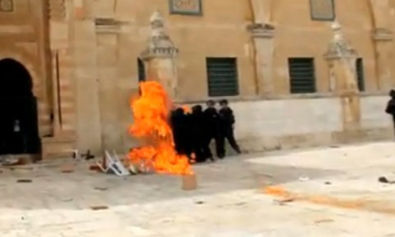 פגיעת בקבוק התבערה בשוטר