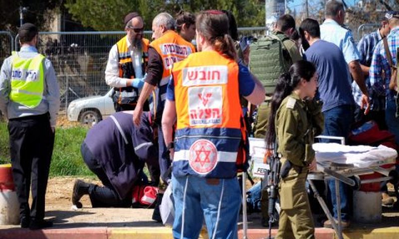 שוב פיגוע בצומת הגוש [צילום: גרשון אלינסון/פלאש 90]