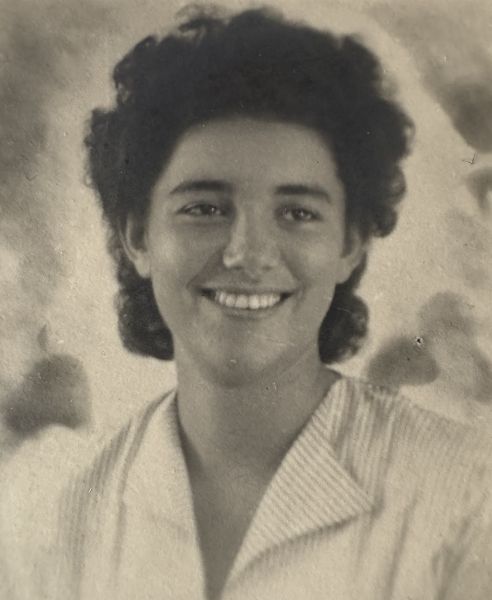 רנה שרת בצעירותה [צילום: באדיבות המשפחה]