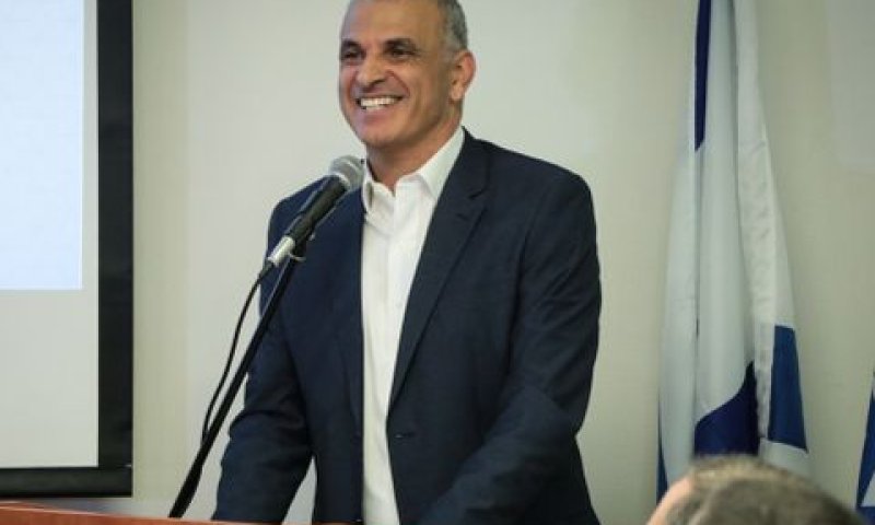 כחלון. דירות מוזלות [צילום: פלאש 90]