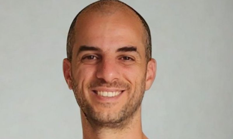 שניר אמסלם [צילום: קומודור]