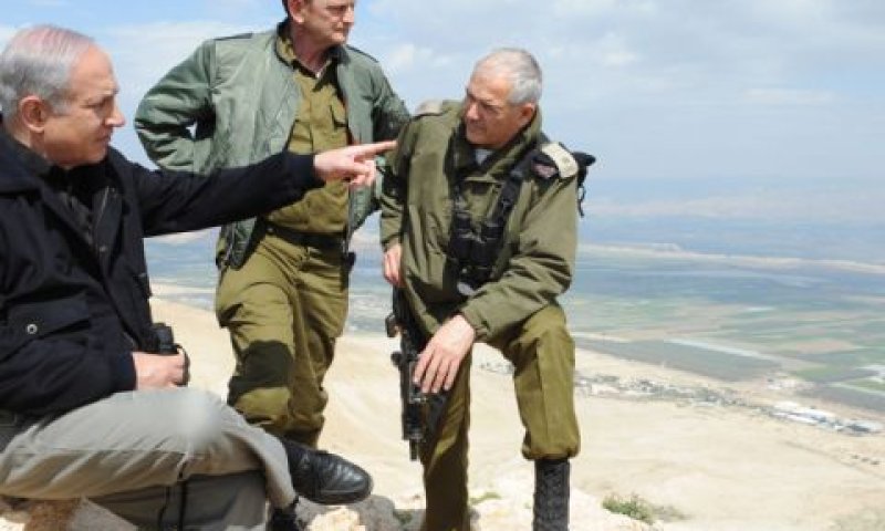 נתניהו בביקור בבקעה [צילום ארכיון: פלאש 90]