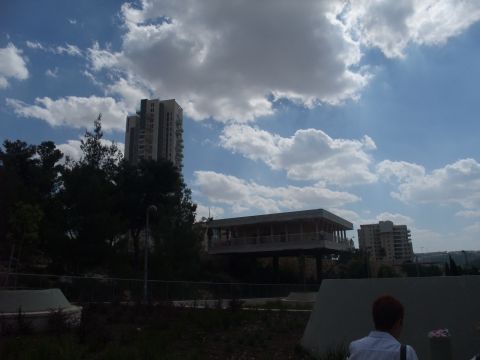 הווילה. פרנסתו של מאיר רבין