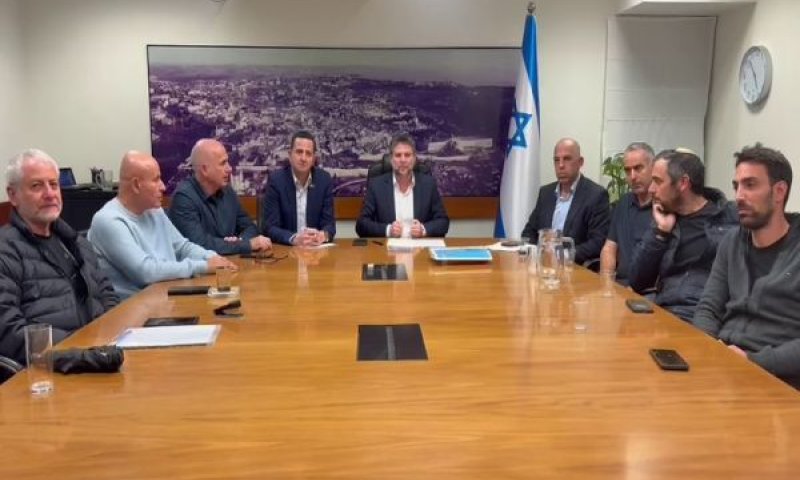 בעלי החניונים [צילום: תקשורת השר]