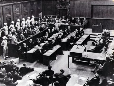 דוכן השופטים הוזז למרכז [צילום: AP]