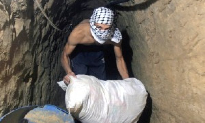 עשרות טונות הוברחו מאז עופרת יצוקה [צילום: פלאש 90]