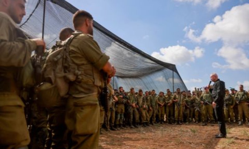 גלנט בשטחי הכינוס של צה"ל [צילום: חיים גולדברג/פלאש 90]