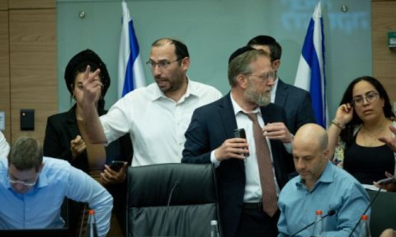 לקראת לילה לבן נוסף [צילום: יונתן זינדל/פלאש 90]