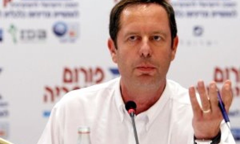 אופיר פינס: המענק שמקבל זיו מופרז [צילום: פלאש 90]
