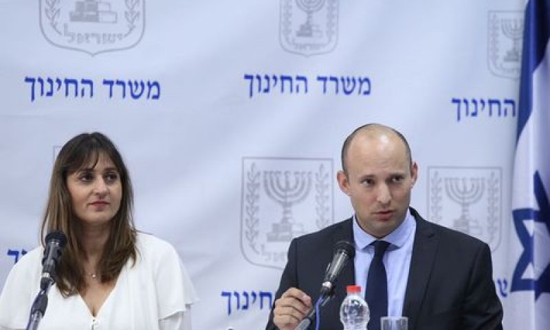 בנט והמנכ"ל מיכל כהן [צילום: עודד קרני/לע"מ]