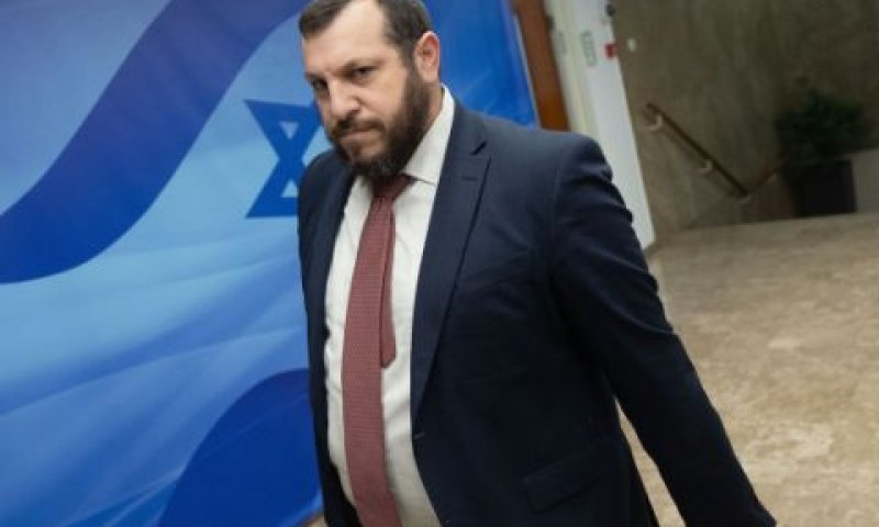השר אליהו. האם השופטים כפופים לחוק [צילום: יונתן זינדל/פלאש 90]