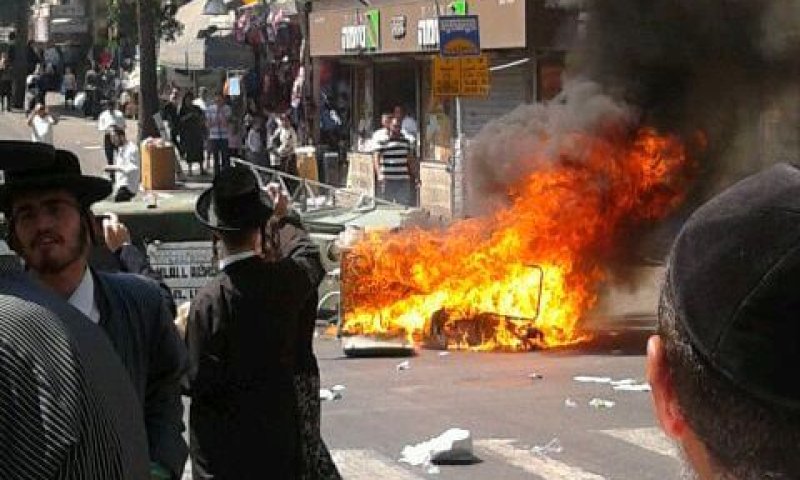 הפגנת הזדהות במאה שערים [צילום: שמואל בן-ישי/חדשות 24]