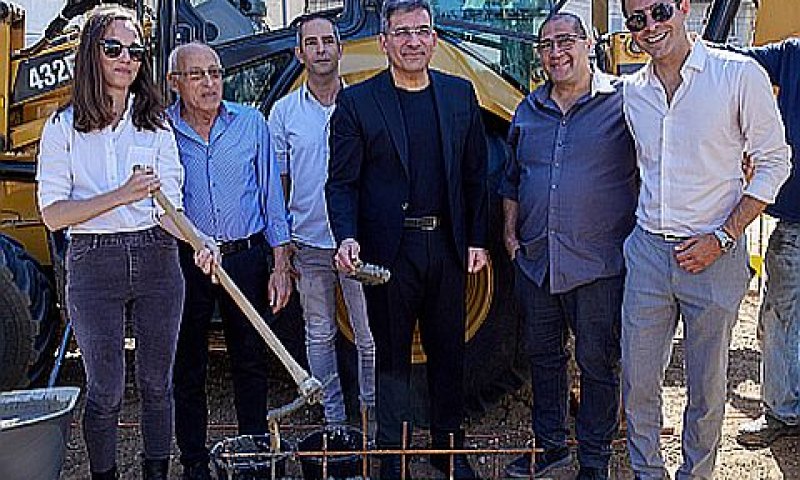 טקס הנחת אבן הפינה בחולון [צילום: שוקה כהן]