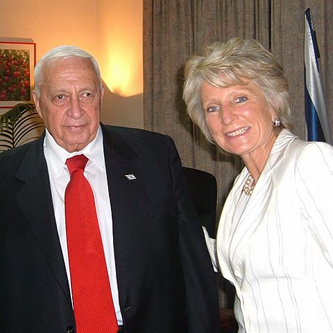 הרמן ורה"מ לשעבר שרון ב-2005