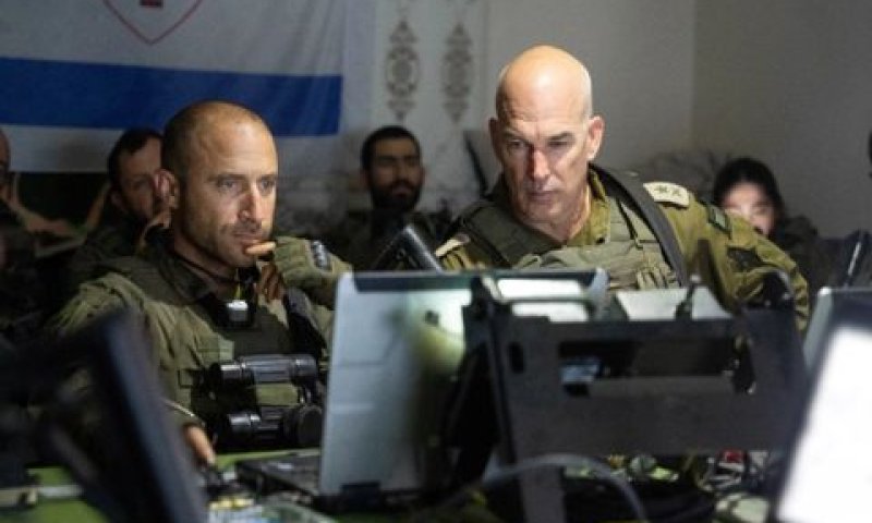 מפקד פיקוד הצפון, אלוף אורי גורדין בהכרת מצב [צילום: דובר צה"ל]