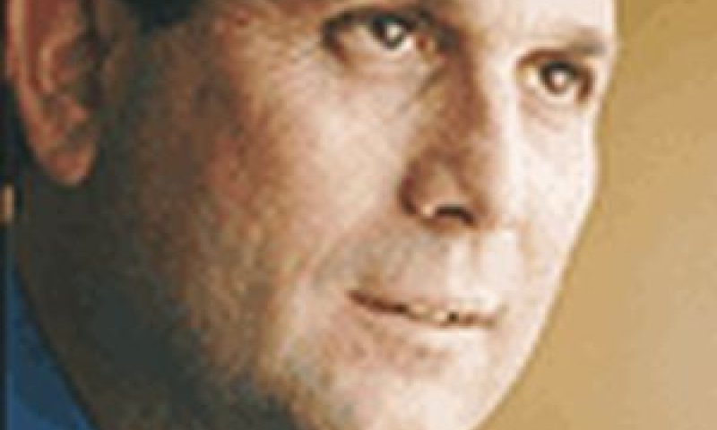המנכ"ל הפורש, יואל פלדשו