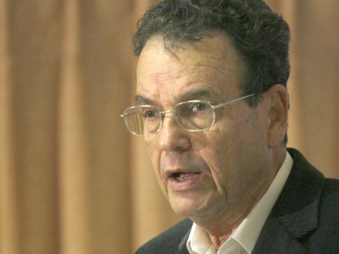 פרידמן. קריאה לאחריות מצידו