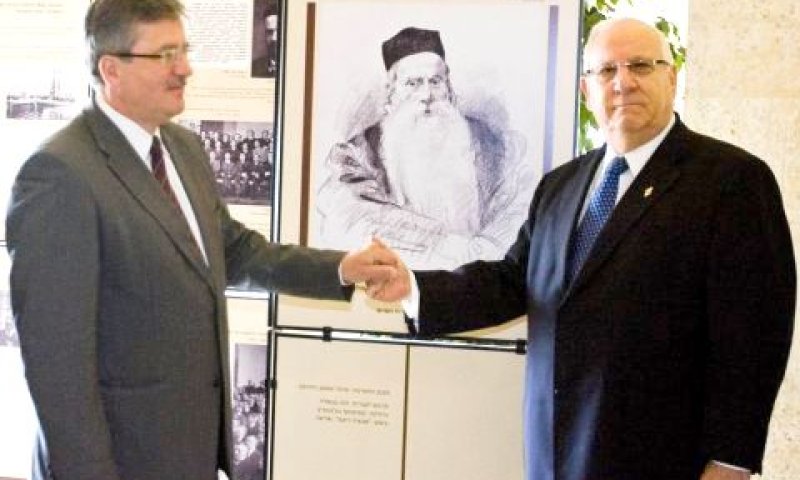 קומורובסקי עם רובי ריבלין. ניצחונו מסתמן בבחירות [צילום: אוליביה פיטוסי, דוברות הכנסת]