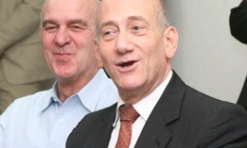 אולמרט בביקור באשקלון [צילום: פוטו יוסי את עוזי בע"מ]