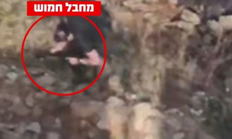 אחד המחבלים החמושים [צילום: דובר צה"ל]