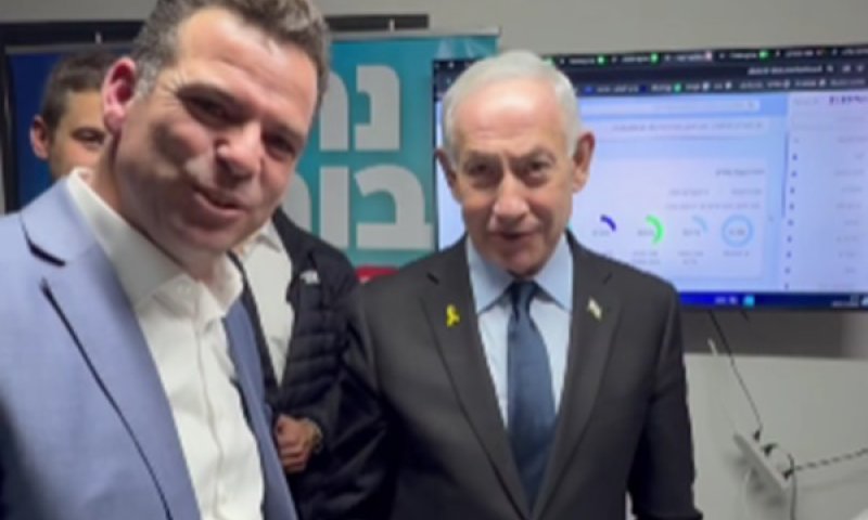 סלמה ונתניהו. תמיכה פומבית מצמרת הליכוד [צילום: מתוך דף הפייסבוק של אבי סלמה]