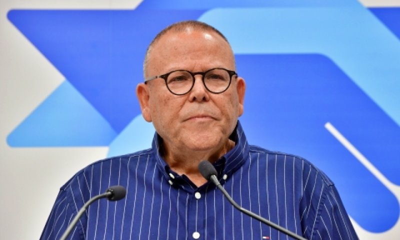 הפגנות סמוך לביתו של יו"ר ההסתדרות [צילום: אבשלום ששוני, פלאש 90]