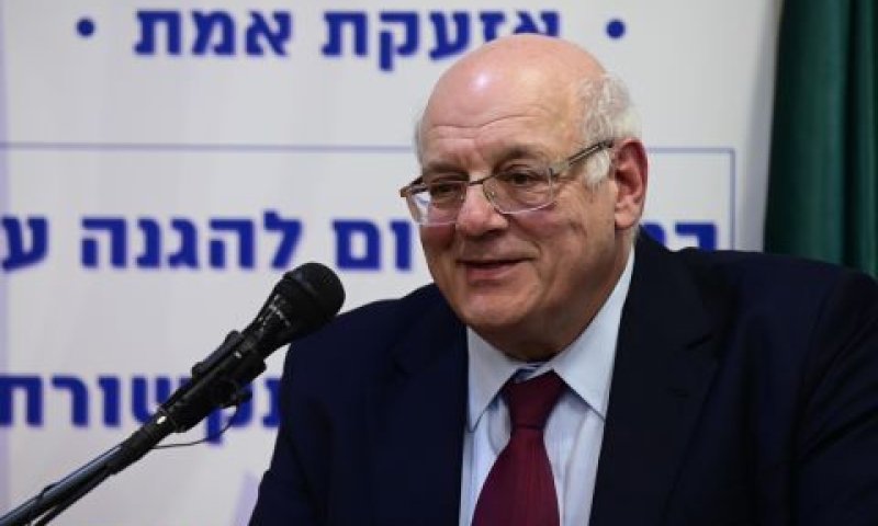מלצר. נפגש עם מועמד למנכ"ל [צילום: תומר נויברג, פלאש 90]
