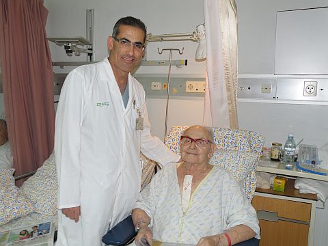 פיכמן עם ד"ר שתיווי [צילום: אלי דדון]