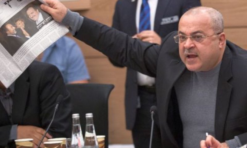מברך. ח"כ אחמד טיבי [צילום: הדס פרוש/פלאש 90]