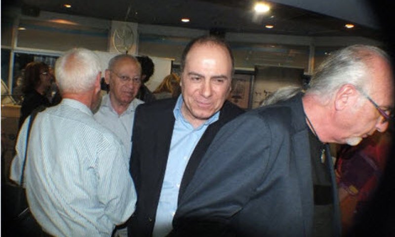 שלום. הופיע בגפו [צילום: יגאל יששכרוב]