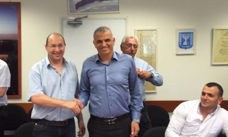 כחלון וניסנקורן. גלגל הצלה לתקציב [צילום: דוברות ההסתדרות]