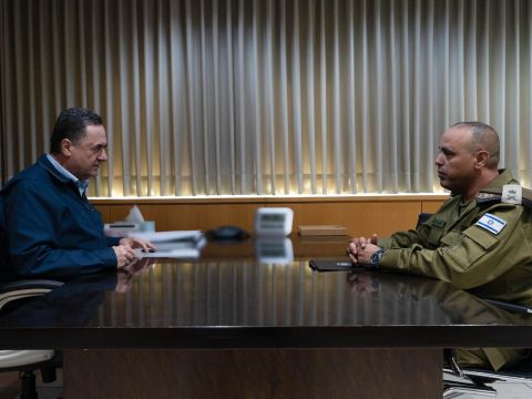 עם אלוף תמיר ידעי [צילום: אריאל חרמוני]