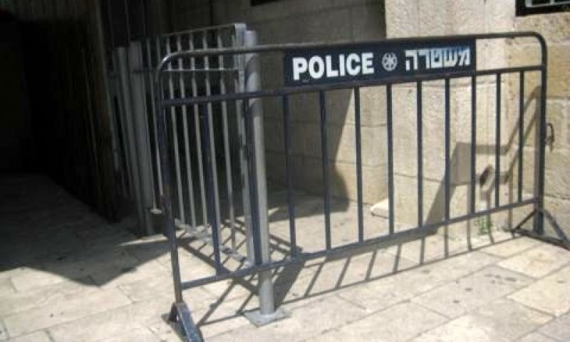 מחסום בכניסה להר-הבית. לא היה מאויש בשוטרים
