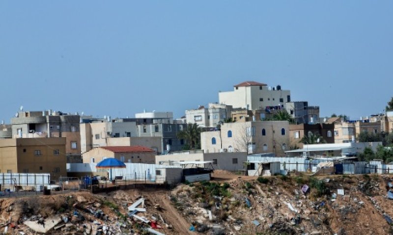 העיר רהט. כ-49% חיבורים לא חוקיים לרשת החשמל [צילום: משה שי, פלאש 90]