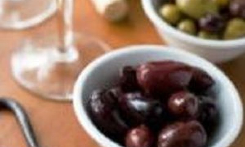 לא זית רענן ולא זך כשמן?