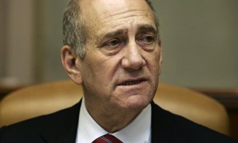 אולמרט. פוגעים בזכויותי [צילום: AP]