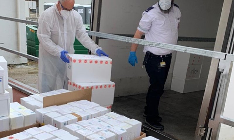 בדיקות קורונה בהיקף נרחב [צילום: מכון ויצמן למדע]