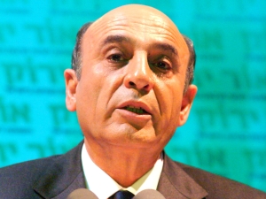 שאול מופז. המשרד נוקט בסנקציות