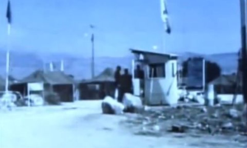 המחבל זרק רימון אל שער הבסיס [צילום: מן הטלוויזיה]