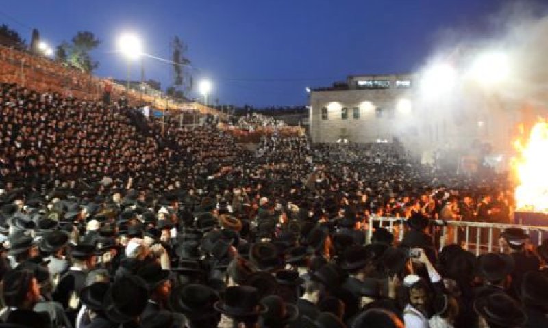 הדלקת המדורה נדחתה לחצות [צילום: פלאש 90]