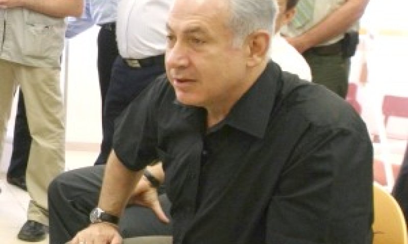 נתניהו בסיור במודיעין [צילום: פלאש 90]
