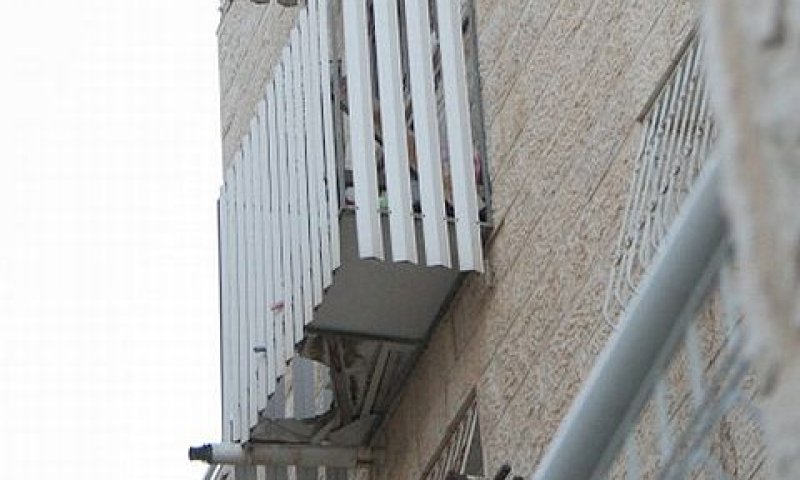 המרפסת ממנה נפלה [דוברות איחוד הצלה]