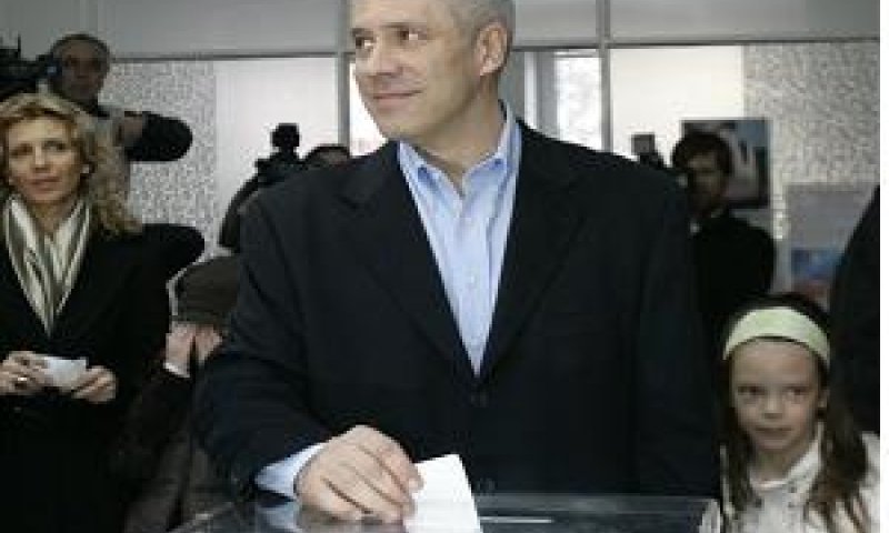 טדיץ' מצביע (צילום AP)