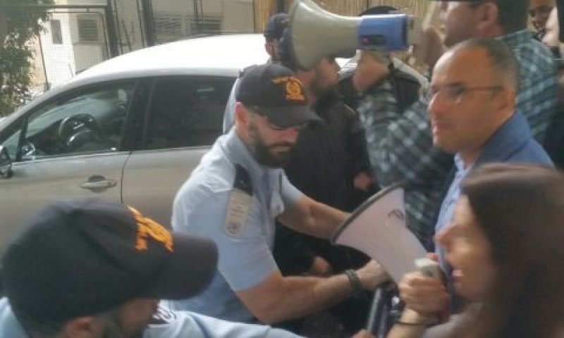 ההפגנה מול ביתה של מאור [צילום: דוברות ההסתדרות]