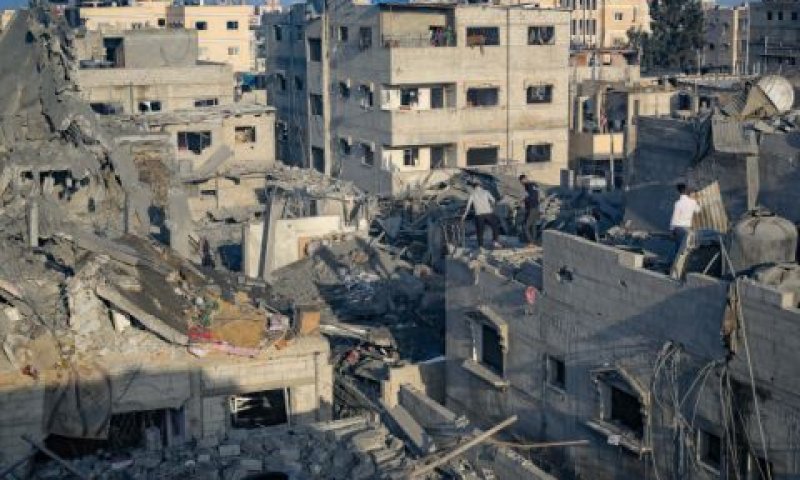 מראות ההרס בחאן יונס [צילום: עטיה מוחמד/פלאש 90]