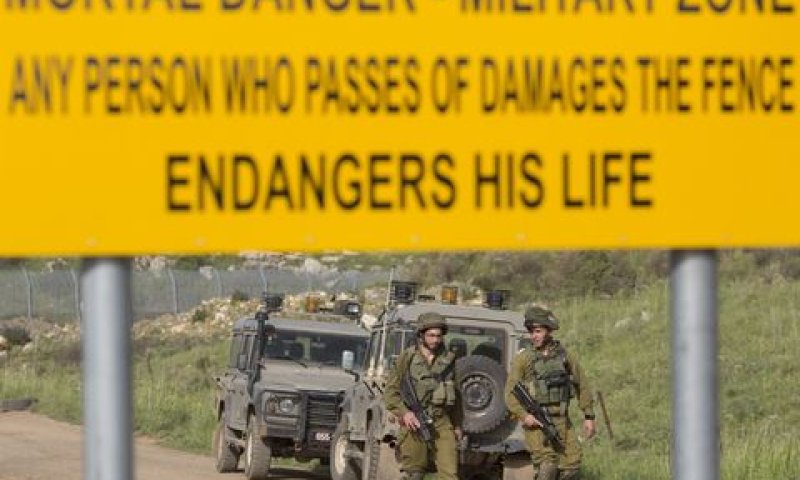 חיילים בגבול ישראל סוריה [צילום: אריאל שליט/AP]