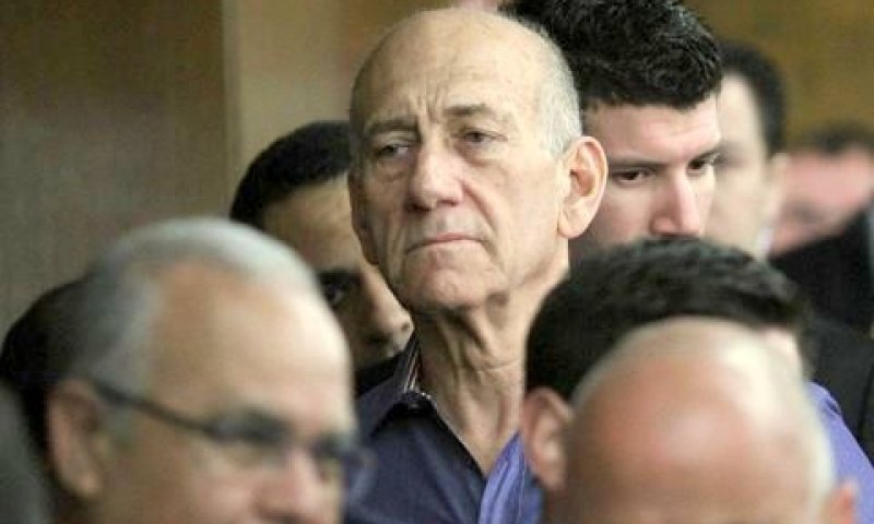 אולמרט. "גרסאות כוזבות" [צילום: פלאש 90]